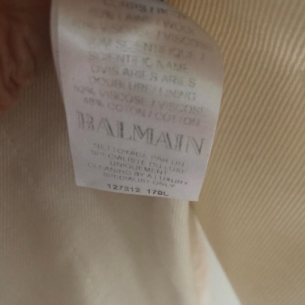 GIFTABLE . Balmain White Double-Breasted Tailored Blazer. Size 34 - Picture 11 of 12